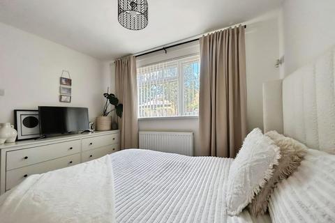 2 bedroom flat for sale, Cae Glas, Pencoed, CF35