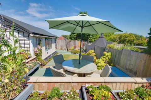 3 bedroom semi-detached house for sale, MIDANBURY! GORGEOUS GARDEN! EV CHARGING POINT!