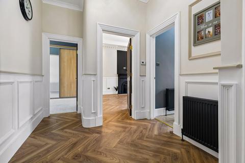 3 bedroom apartment for sale, Queens Drive, Strathbungo, Glasgow