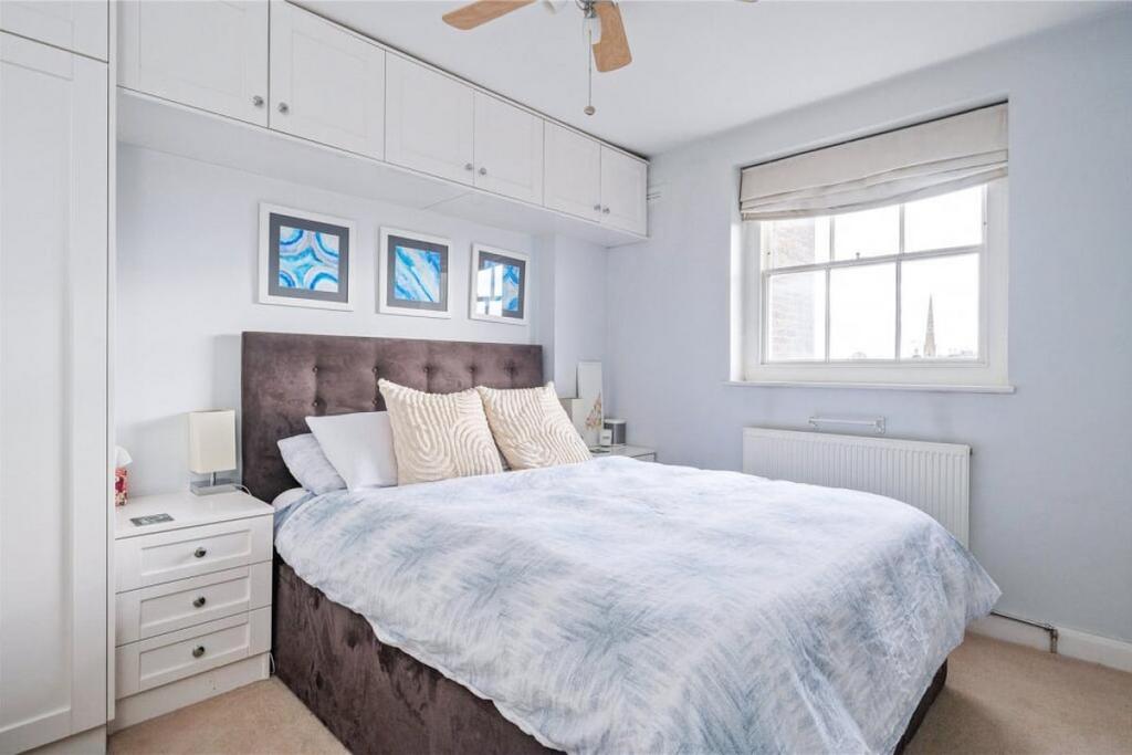 Apartment in London - More