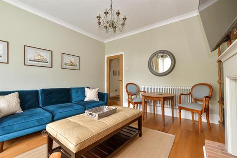 4 bedroom semi-detached house for sale, Mill Hill Road, Cowes PO31