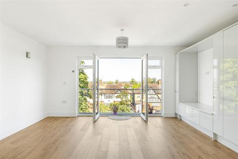 Studio for sale, Kendal  Court, North Chingford