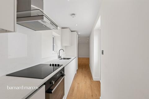 2 bedroom character property for sale, Dene Street, Dorking