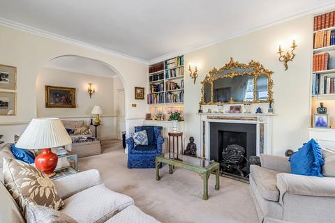 3 bedroom flat for sale, Garden Road, London NW8