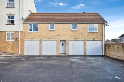 2 bedroom coach house for sale, Fosse Close, Yeovil