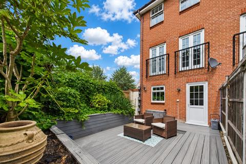 4 bedroom semi-detached house for sale, Wagtail Drive, Bury St. Edmunds, Suffolk