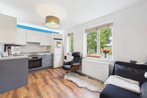 1 bedroom maisonette for sale, Abercorn Grove, Ruislip HA4