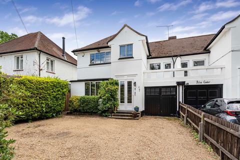 Barnett Wood Lane, Ashtead, KT21