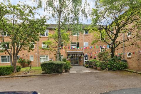 undefined, Guardian Court (Yardley), Yardley B26
