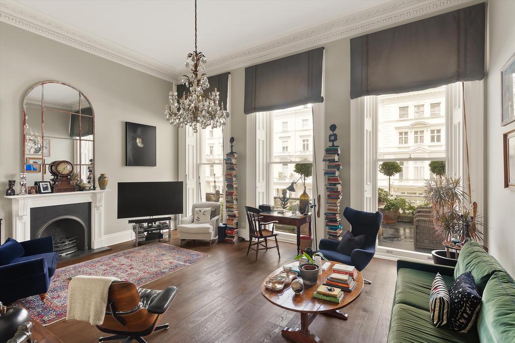 Living room, fireplace
