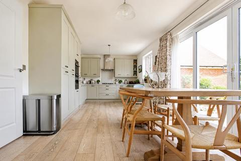 4 bedroom detached house for sale, Hensby Avenue, Buntingford