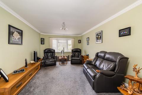 4 bedroom chalet for sale, Home Close, Abingdon OX13