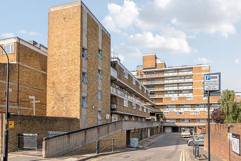 Studio for sale, Lampeter Square, Hammersmith & Fulham, London, W6