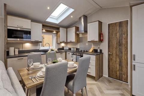 2 bedroom lodge for sale, Castleton Road, Tullibardine, PH3