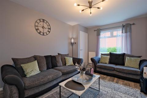 3 bedroom end of terrace house for sale, Magnolia Drive, Cambuslang
