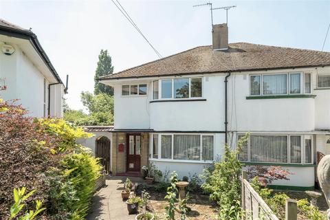 Pine Gardens, Ruislip HA4