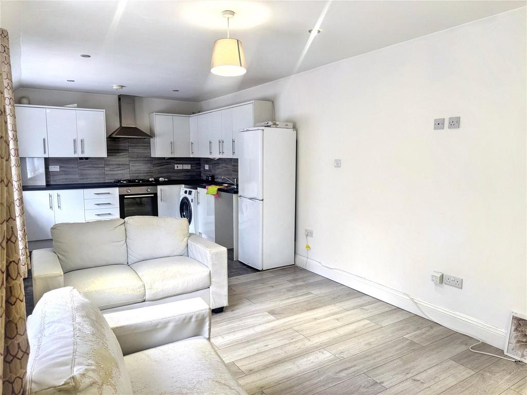 Apartment in Surrey - View 2