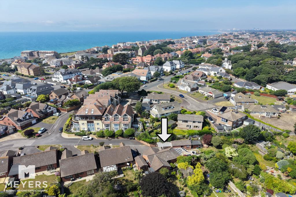 House in Christchurch, Southbourne, Bournemouth - View 2