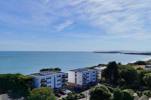 2 bedroom apartment for sale, Wharncliffe Road, Christchurch BH23
