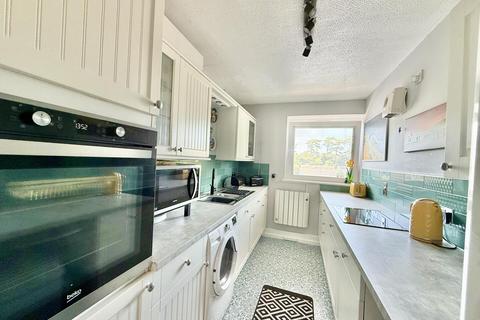 2 bedroom apartment for sale, Wharncliffe Road, Christchurch BH23