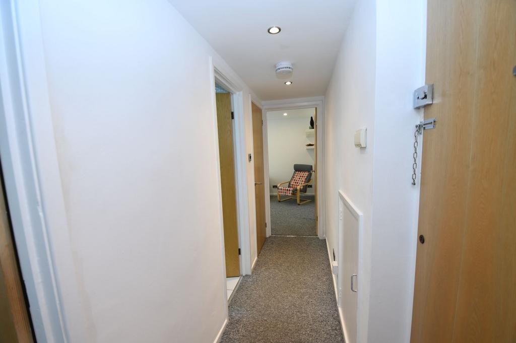 Sandwich Road, Eccles, M30 - Mehr