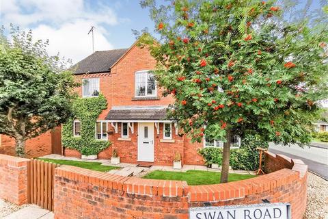 4 bedroom house to rent, Swan Road, Ashbourne, DE6