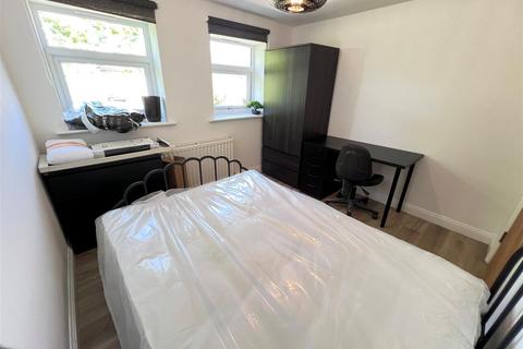 1 bedroom in a house share to rent, Oak Tree Avenue, Cambridge CB4