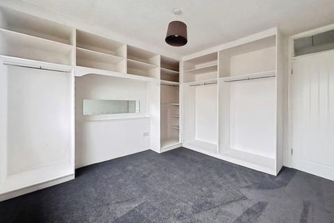 2 bedroom flat for sale, Glasgow Road, Jarrow