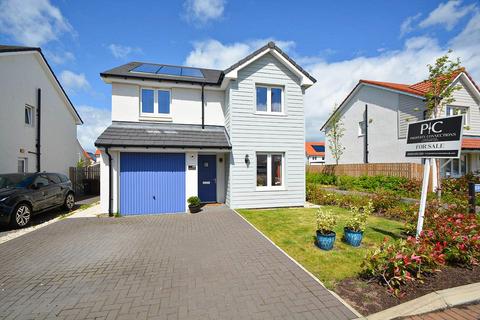 4 bedroom detached house for sale, Brodie Place, East Calder, Livingston, West Lothian, EH53 0TY