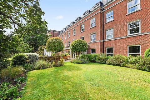2 bedroom apartment for sale, Peel Court, College Way, Welwyn Garden City, Hertfordshire, AL8 6DG