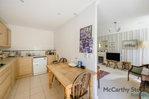 2 bedroom apartment for sale, Peel Court, College Way, Welwyn Garden City, Hertfordshire, AL8 6DG