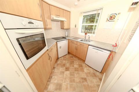 1 bedroom flat for sale, Halley's Court, Kirkcaldy
