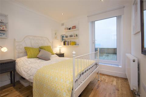 10a Brett Road, London, E8 1JP
