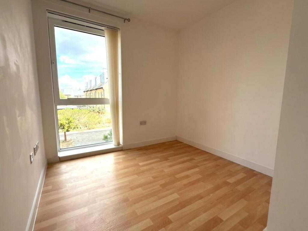 House in Cambridge, Trumpington - More