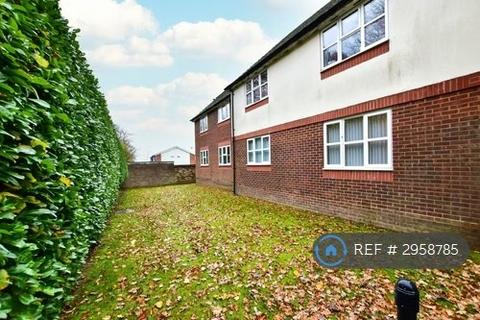 2 bedroom maisonette to rent, Derwent Close, Amersham, HP7