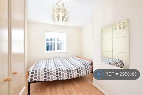 2 bedroom maisonette to rent, Derwent Close, Amersham, HP7