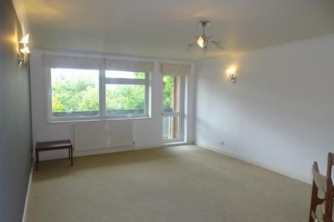 2 bedroom flat to rent, Manor Road, Barnet EN5