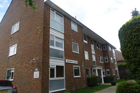 2 bedroom flat to rent, Manor Road, Barnet EN5