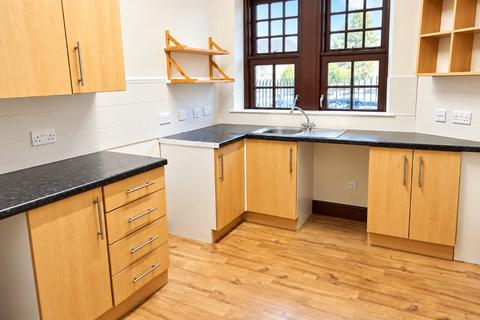 2 bedroom flat to rent, Maitland Street, Stobswell, Dundee, DD4
