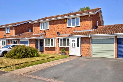 3 bedroom semi-detached house for sale, Grandstand Road, Bobblestock, Hereford, HR4