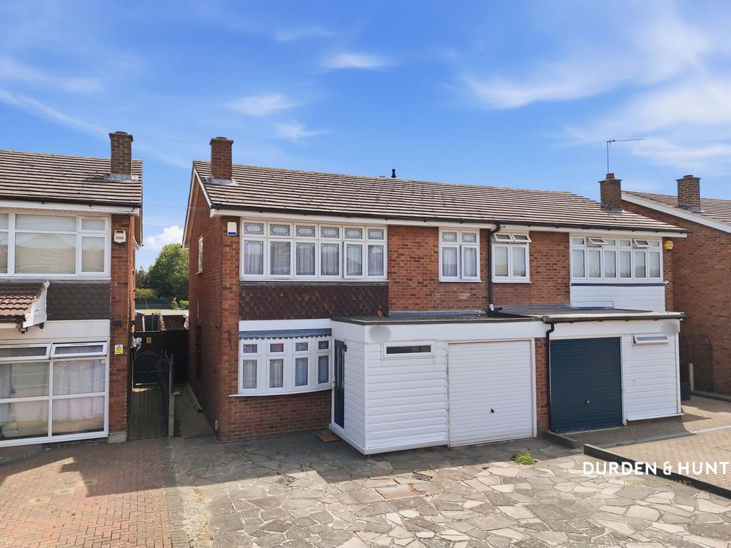 Detached house exterior, driveway, garage
