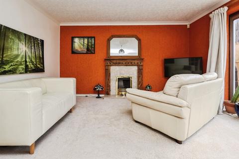 3 bedroom end of terrace house for sale, Downcroft Avenue, Birmingham