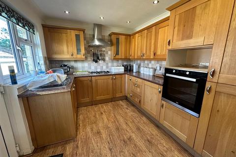 undefined, Netherlea Drive, Holmfirth HD9