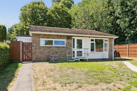 2 bedroom detached bungalow for sale, Drake Road, St Neots PE19