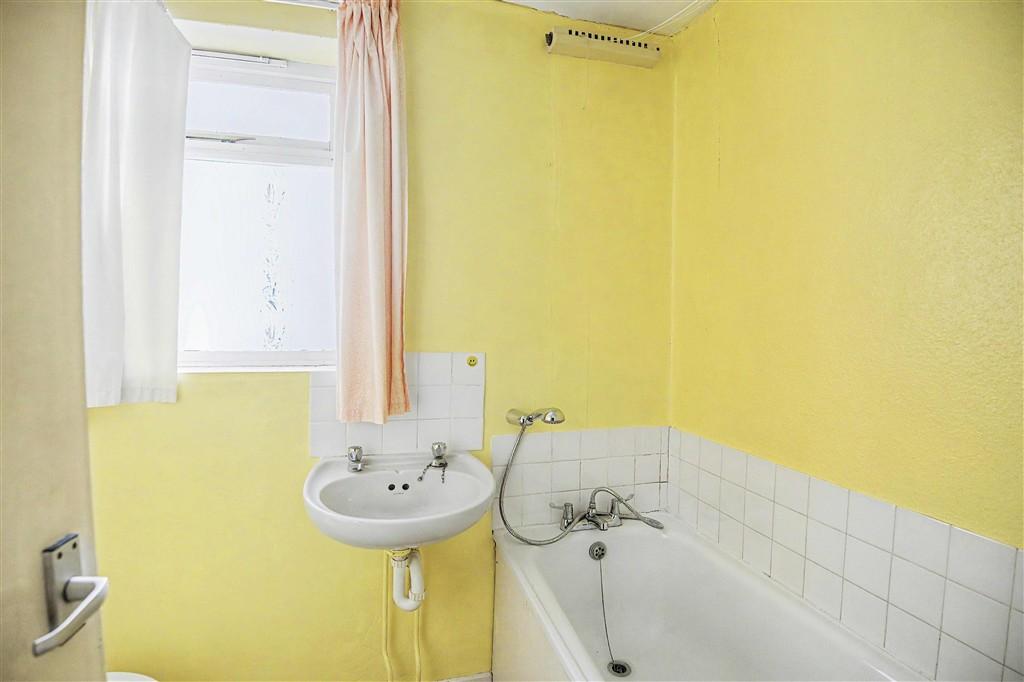 Apartment in Brighton, Round Hill - View 5