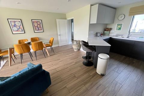 2 bedroom flat for sale, Apartment 6, Horizon, Slon Lane, Ogmore-By-Sea, Vale of Glamorgan CF32 0PN