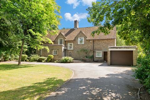 Cobham Road, Fetcham, KT22