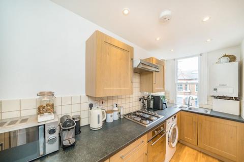 2 bedroom flat for sale, Hubert Grove, London SW9