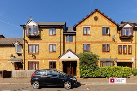 Riverside Close, Upper Clapton, Hackney, London, E5