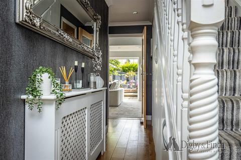 3 bedroom semi-detached house for sale, Vancouver Avenue, Radcliffe-On-Trent, Nottingham